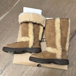 UGG Sunburst Tall Sheepskin Boots Women’s Size 6 Chestnut - Brand new in box